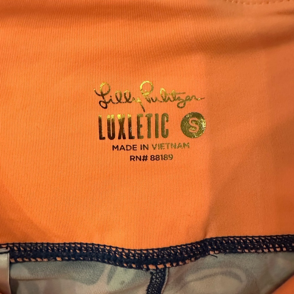 Lilly Pulitzer Blue and Pink Capri Pants with Tropical Print - Picture 3 of 5